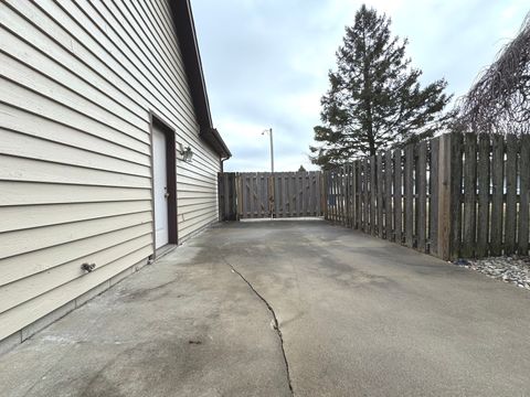 Tiny photo for 19 Old Farm N Court, Bradley, IL 60915 (MLS # 12583492)