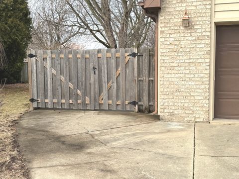 Tiny photo for 19 Old Farm N Court, Bradley, IL 60915 (MLS # 12583492)