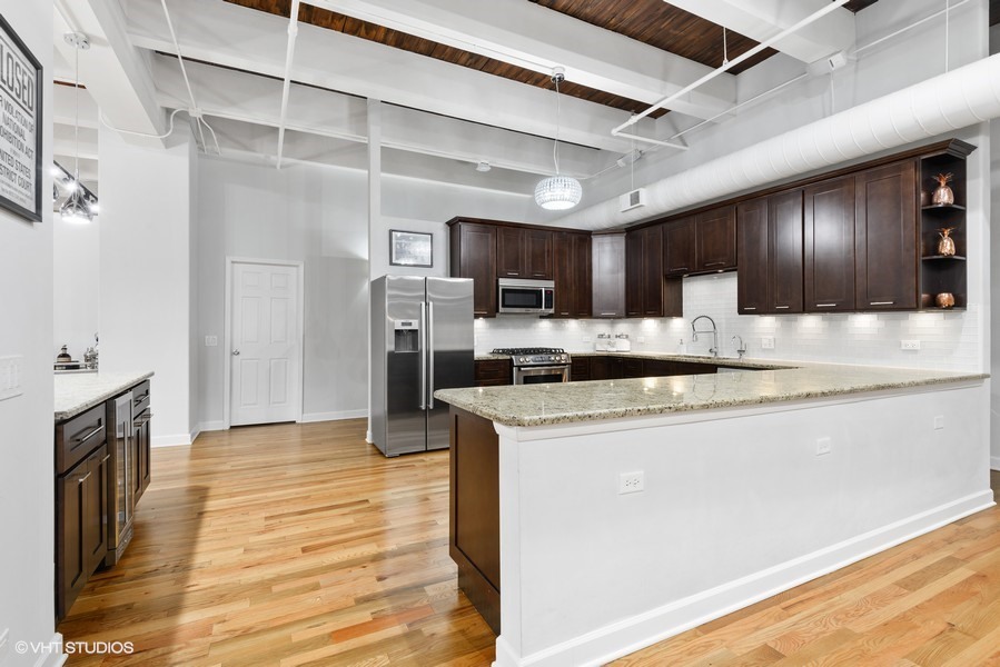 312 N MAY Street 2IJ