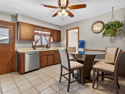 Tiny photo for 4242 Pinewood Lane, Matteson, IL 60443 (MLS # 12613520)