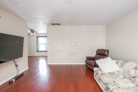 Tiny photo for 165 E Baker Street, Manteno, IL 60950 (MLS # 12531583)