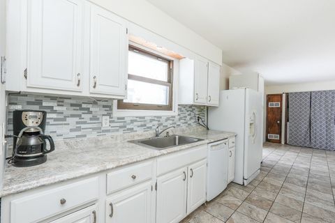 Tiny photo for 165 E Baker Street, Manteno, IL 60950 (MLS # 12531583)