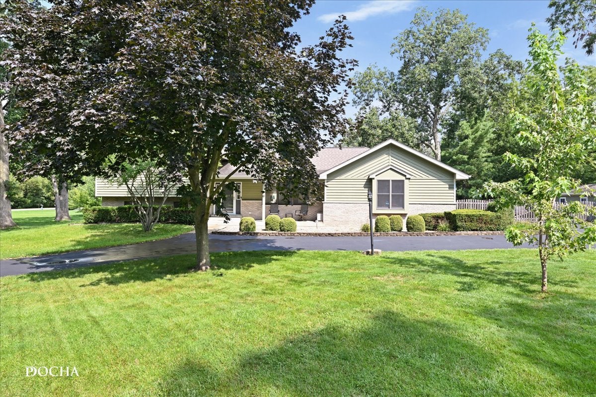 48 Glenda Lane