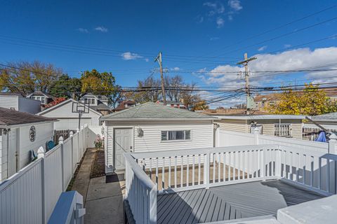 Tiny photo for 5448 N Lieb Avenue, Chicago, IL 60630 (MLS # 12508155)