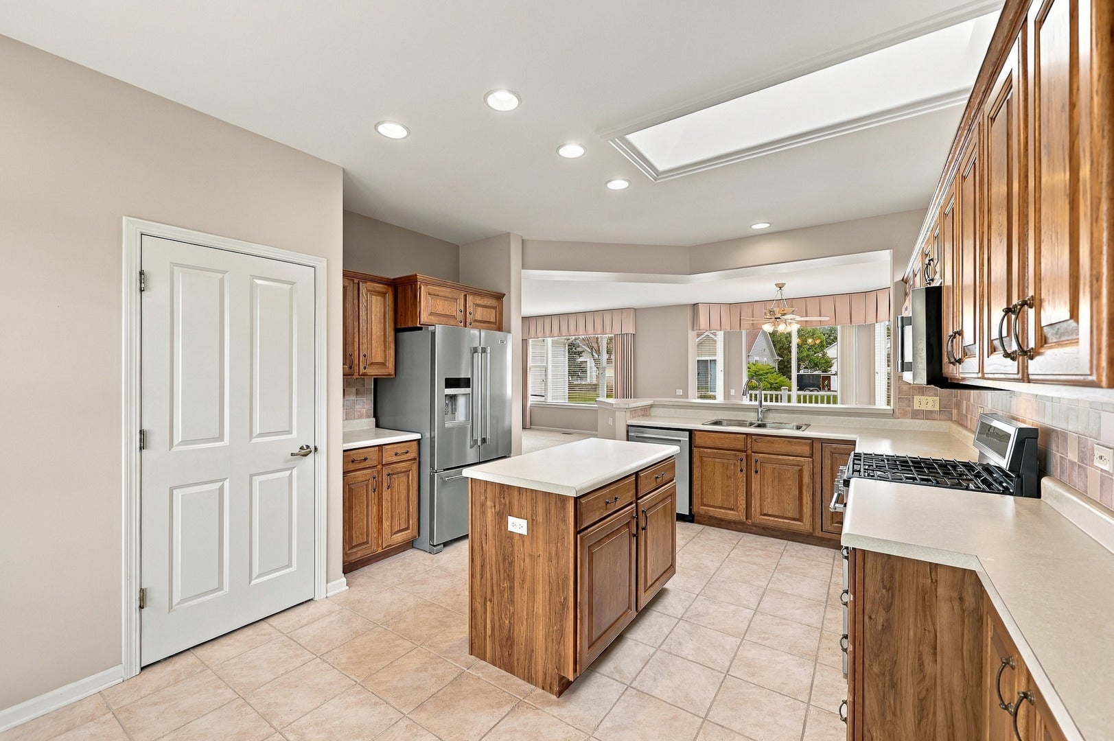12996 Wisconsin Circle