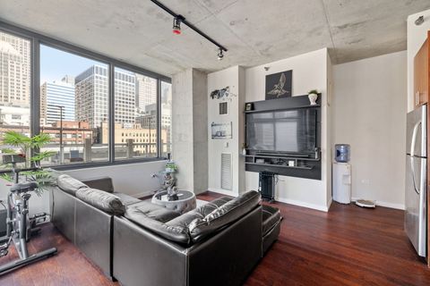 Tiny photo for 235 W Van Buren Street #1615, Chicago, IL 60607 (MLS # 12465419)