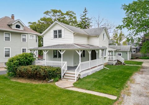 Photo of 434 E Washington Street, West Chicago, IL 60185 (MLS # 12648127)