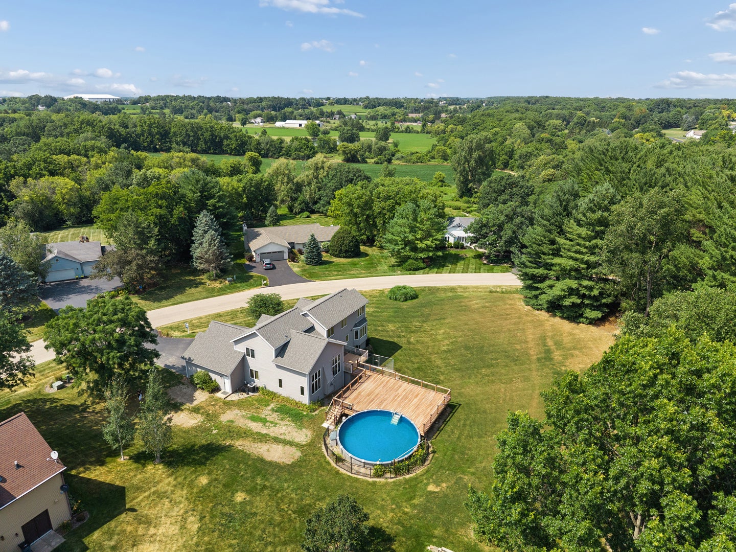 539 Creekview Lane