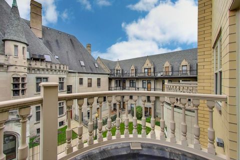Tiny photo for 4926 S Drexel Boulevard #C, Chicago, IL 60615 (MLS # 12466977)