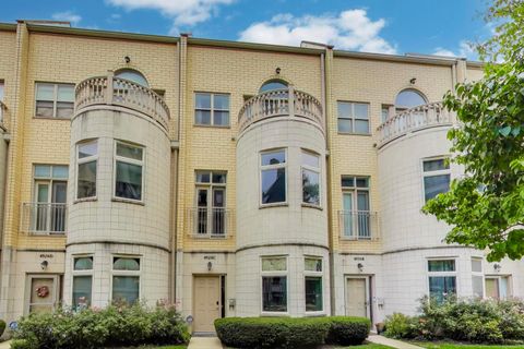 4926 S Drexel Boulevard C Chicago IL 60615