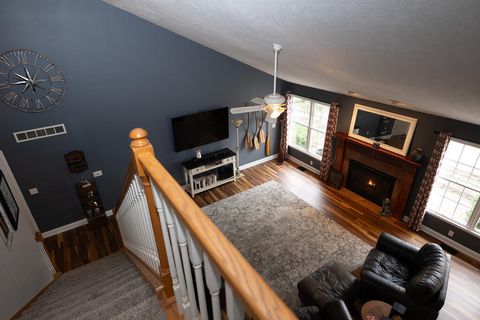 Tiny photo for 6 Knollbrook Court, Bloomington, IL 61705 (MLS # 12501390)