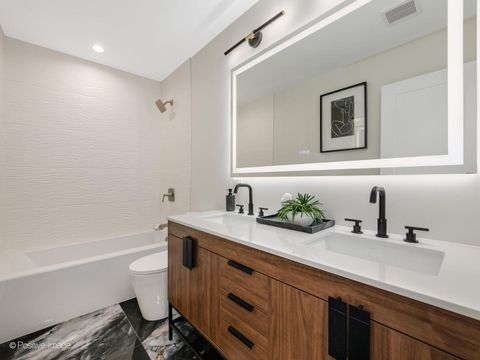 Tiny photo for 6207 N Hiawatha Ave, Chicago, IL 60646 (MLS # 12486373)