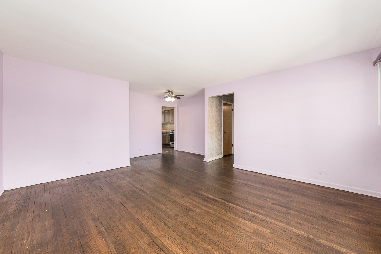 6809 N Northwest Highway 2