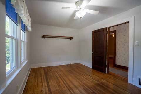 Tiny photo for 1117 E Olive Street, Bloomington, IL 61701 (MLS # 12683937)