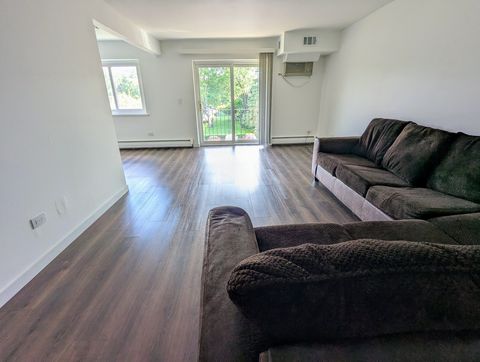 Tiny photo for 2315 E Olive Street #3G, Arlington Heights, IL 60004 (MLS # 12482036)