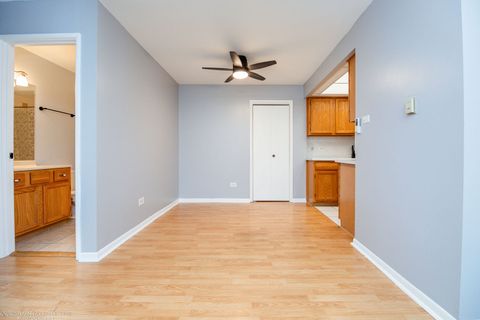 Tiny photo for 12809 Carriage Lane #9, Crestwood, IL 60418 (MLS # 12498178)