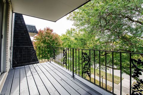 Tiny photo for 12809 Carriage Lane #9, Crestwood, IL 60418 (MLS # 12498178)