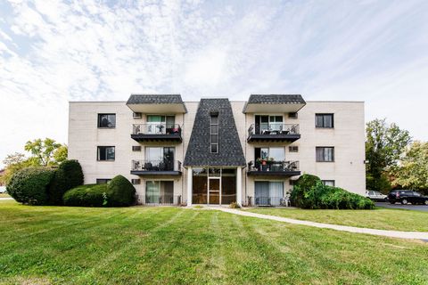 Photo of 12809 Carriage Lane #9, Crestwood, IL 60418 (MLS # 12498178)