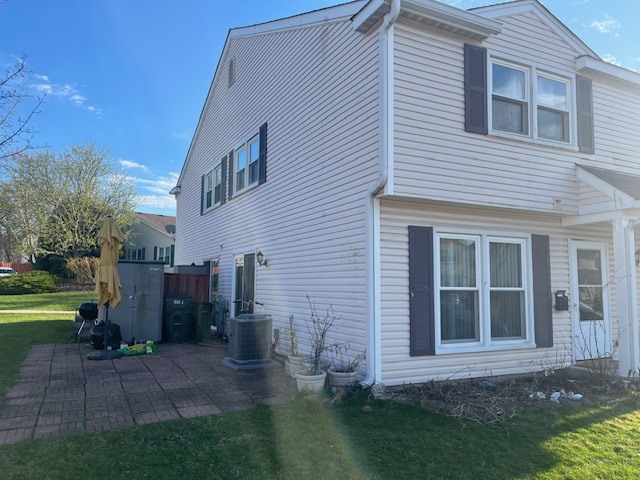 1863 Jamestown Circle 1863