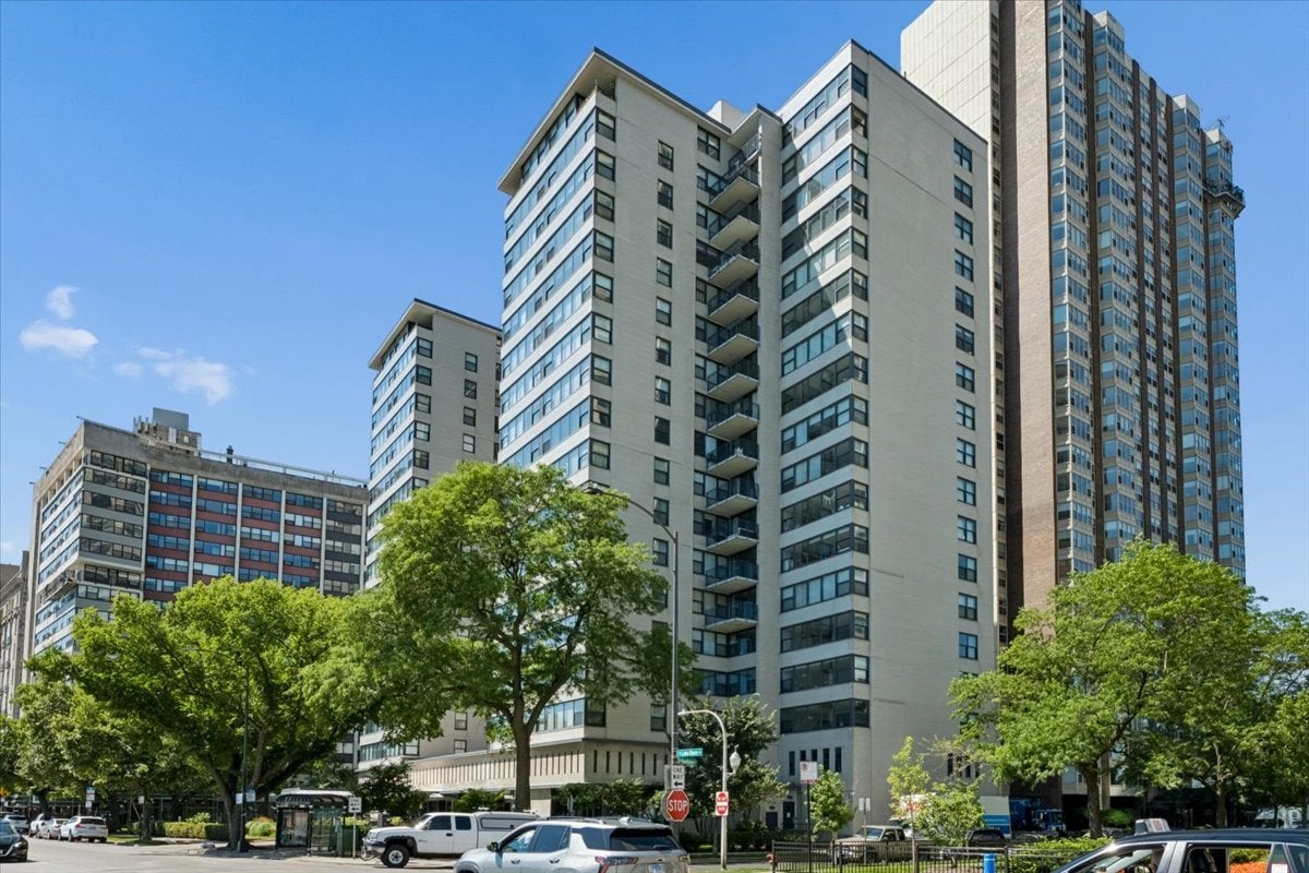 3440 N Lake Shore Drive 5G