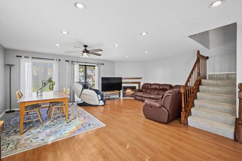 Tiny photo for 329 Redwing Drive, Deerfield, IL 60015 (MLS # 12602307)