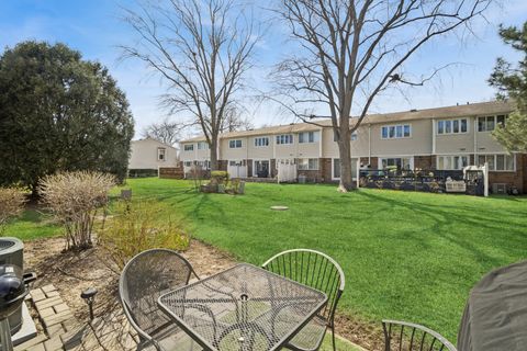 Tiny photo for 329 Redwing Drive, Deerfield, IL 60015 (MLS # 12602307)