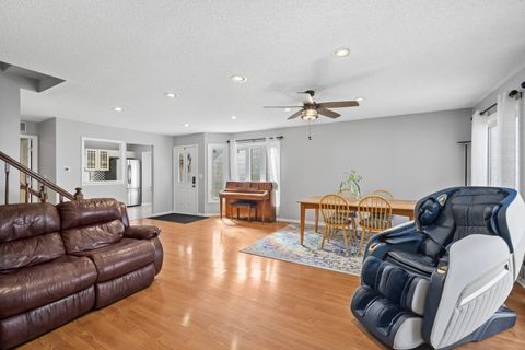 Tiny photo for 329 Redwing Drive, Deerfield, IL 60015 (MLS # 12602307)