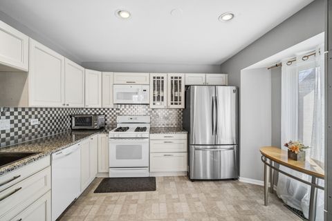 Tiny photo for 329 Redwing Drive, Deerfield, IL 60015 (MLS # 12602307)