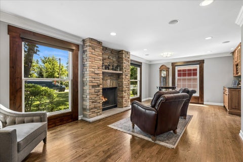 Tiny photo for 441 Appley Avenue, Libertyville, IL 60048 (MLS # 12678082)