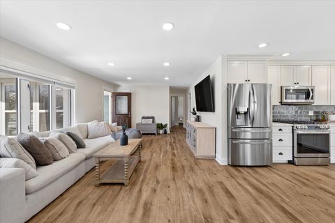 Tiny photo for 1335 S Villa Avenue, Villa Park, IL 60181 (MLS # 12595072)