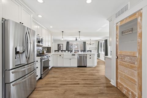 Tiny photo for 1335 S Villa Avenue, Villa Park, IL 60181 (MLS # 12595072)