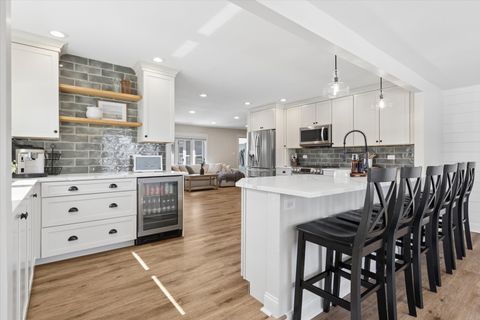 Tiny photo for 1335 S Villa Avenue, Villa Park, IL 60181 (MLS # 12595072)