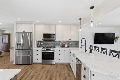 Tiny photo for 1335 S Villa Avenue, Villa Park, IL 60181 (MLS # 12595072)