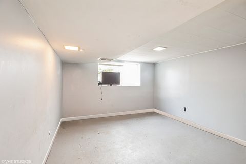 Tiny photo for 350 E Tulip Drive, Glenwood, IL 60425 (MLS # 12479375)