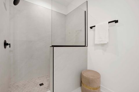 Tiny photo for 5630 N Broadway Street #2W, Chicago, IL 60660 (MLS # 12596239)