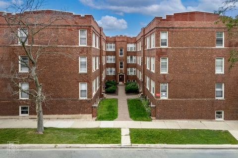 6971 N Bell Avenue 3 Chicago IL 60645