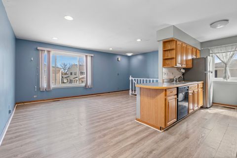 Tiny photo for 1220 Cove Drive #224D, Prospect Heights, IL 60070 (MLS # 12620572)