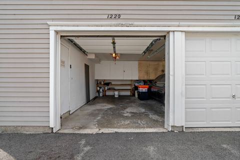 Tiny photo for 1220 Cove Drive #224D, Prospect Heights, IL 60070 (MLS # 12620572)
