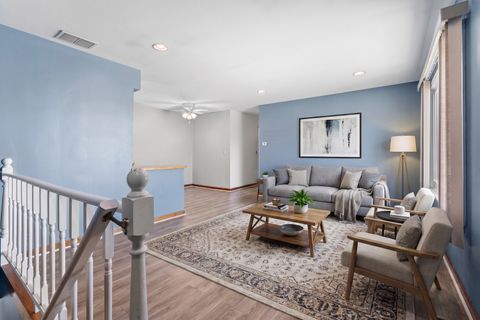 Tiny photo for 1220 Cove Drive #224D, Prospect Heights, IL 60070 (MLS # 12620572)