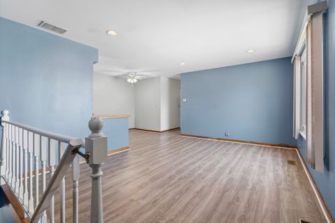 Tiny photo for 1220 Cove Drive #224D, Prospect Heights, IL 60070 (MLS # 12620572)
