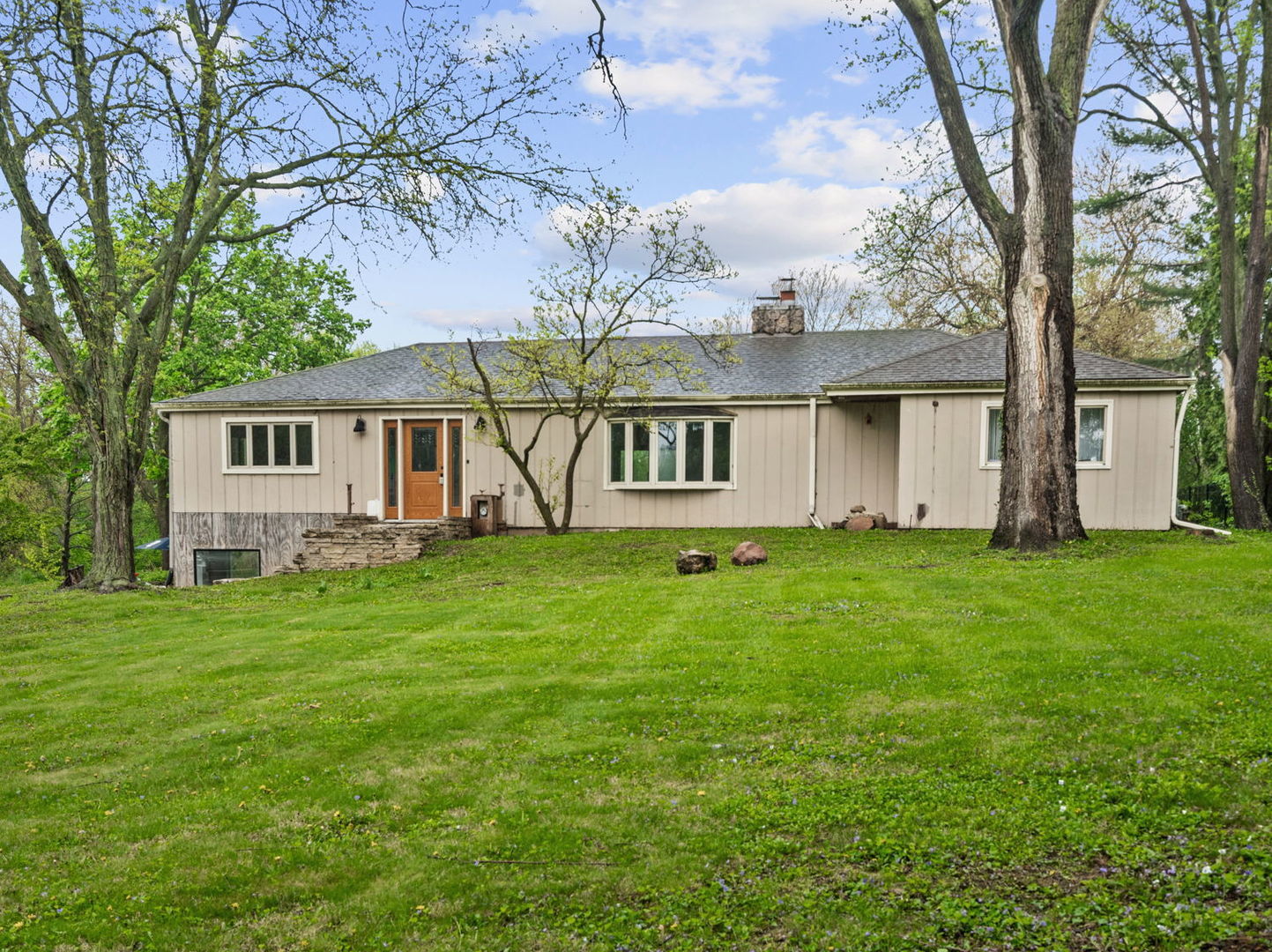 1S655 Taylor Road