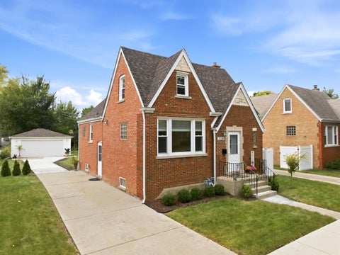 Tiny photo for 3226 Grand Boulevard, Brookfield, IL 60513 (MLS # 12785889)