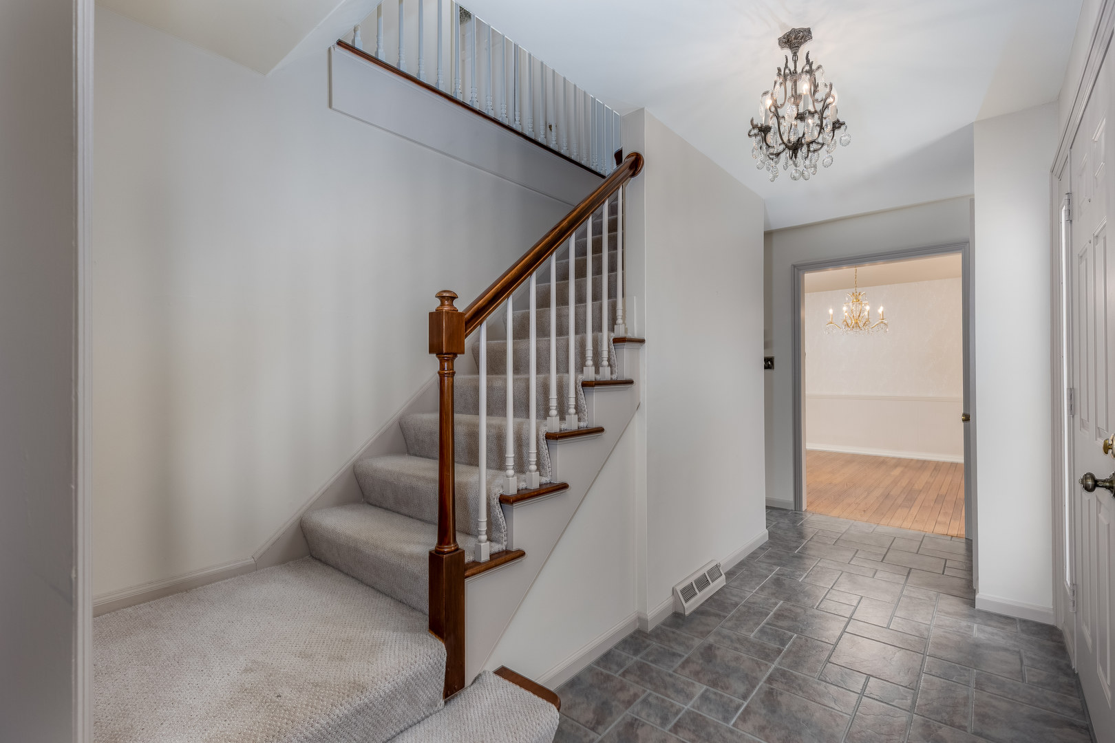 11 Oaklane Drive