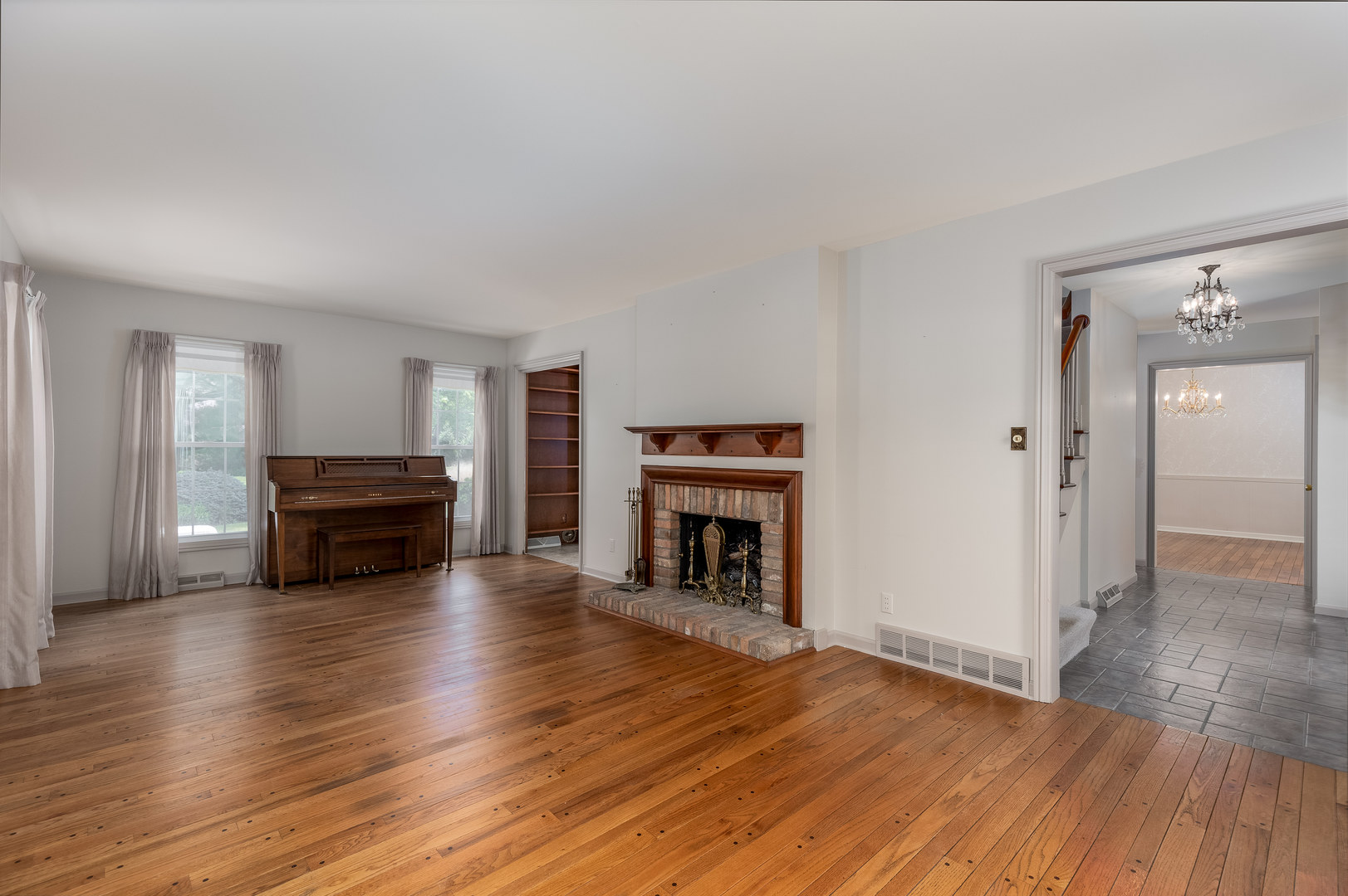 11 Oaklane Drive