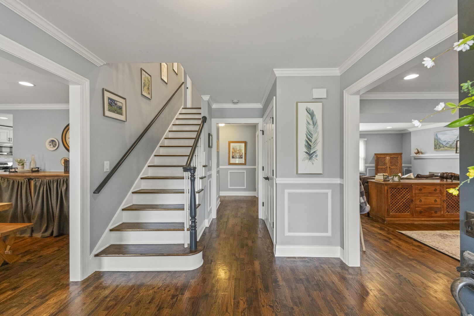 28W470 Lorraine Drive