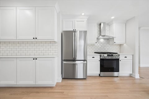 Tiny photo for 1425 Stonegate Road, La Grange Park, IL 60526 (MLS # 12744465)