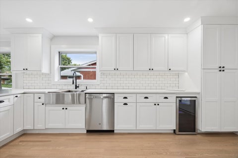 Tiny photo for 1425 Stonegate Road, La Grange Park, IL 60526 (MLS # 12744465)