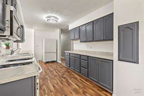 Tiny photo for 421 Lake Avenue, Crystal Lake, IL 60014 (MLS # 12495890)