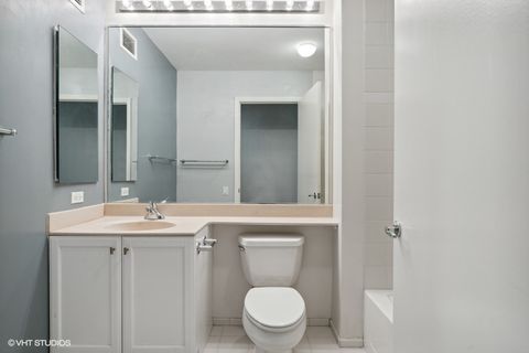 Tiny photo for 400 N La Salle Drive #3002, Chicago, IL 60654 (MLS # 12490288)