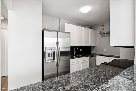 Tiny photo for 400 N La Salle Drive #3002, Chicago, IL 60654 (MLS # 12490288)